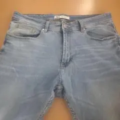 ZARA ライトブルー スリムフィット デニムパンツ