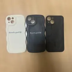 iPhone14のスマホケース3種類