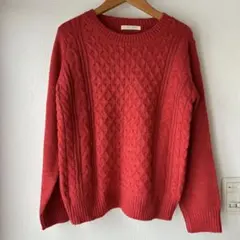 ニットセーター 赤