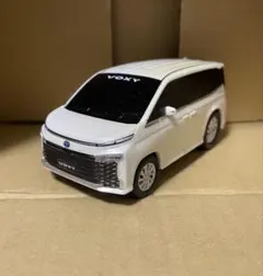 新品・非売品】トヨタ Vitz ヴィッツ ミニカー （ホワイトパール
