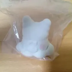 しろふわ雲でおひるねデザインシリーズ シークレットマスコット はなまるおばけ