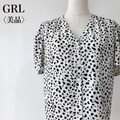 【美品】　グレイル　ダルメシアン柄Vネックタックパワーショルダーブラウス