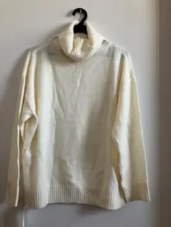 アースミュージック＆エコロジー　トップス