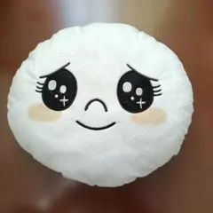 ムーンジェームズの円形クッション