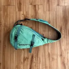 Patagonia Atom ボディバッグ ワンショルダー 廃番カラー Y2K