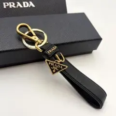 ゆう様専用✨ PRADA キーリング チャーム 三角ロゴ リング レザー 黒