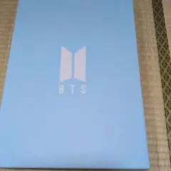 BTS ロゴ入りボックス