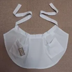 新品未使用　PRISM　プリズム　日本製　白　サロンエプロン(メイド エプロン)