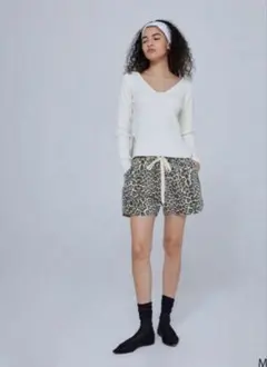searoomlynnライトCanvasギャザーショートパンツ　Mのサムネイル