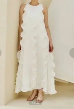 NOTRE emor ruffled wave frill dress - メルカリ