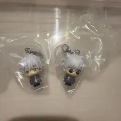 呪術廻戦 五条悟 めじるしキーホルダー 2種セット - メルカリ