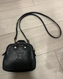 【人気完売品】ヒロフ 超ミニ レザー ショルダーバッグ ネイビー