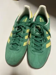 adidas GAZELLEグリーンイエロー スニーカー