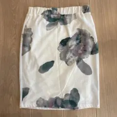 REAL CUBE 花柄タイトスカート