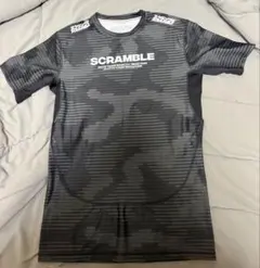 SCRAMBLE ラッシュガード 半袖 黒