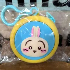 ちいかわ　まんまるミニシリコンポーチ　うさぎ