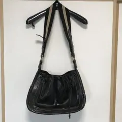 BALLY：ショルダーバック