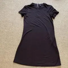 Stradivarius ブラック 半袖ワンピース Sサイズのサムネイル