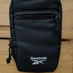 Reebok ブラック ショルダーバッグ