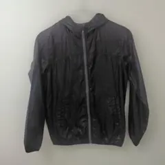 UNIQLO キッズ ブラック極薄ジャンパー 140cm