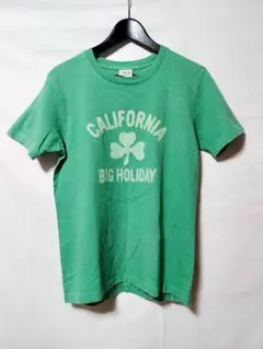 T.M.T. CALIFORNIA BIG HOLIDAY Tシャツのサムネイル