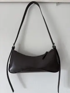 H&Mダークブラウン ショルダーバッグ ファスナー式