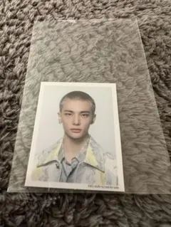 straykidsスキズ Hollow 初回生産限定盤B IDフォト　ヒョンジン