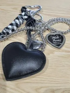 ハートカラビナ付き チャーム フォトフレーム付き バッグチャーム ブラック