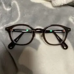 JINS 目が小さくならないメガネ