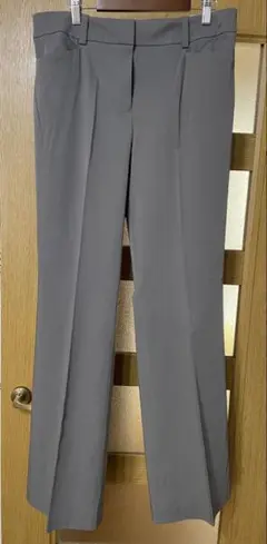 お買い得　タグ付き未使用品　レディーススラックス 丈長め(82㎝) グレー　XL