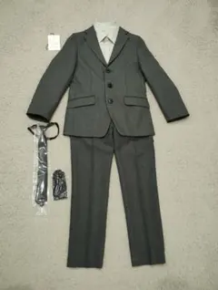 グレー フォーマルスーツ ネクタイ付き