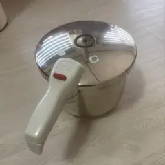 ステンレス圧力鍋 蒸し器付きのサムネイル