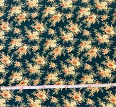 ☆MODA☆モーダ　シーチング生地　花柄　110cm巾×50cm　44384