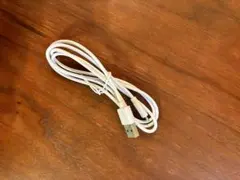 USB-A to Micro USB Type-Bケーブル　ホワイト