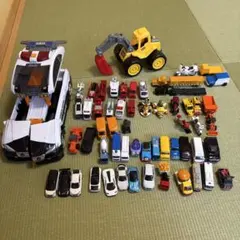 トミカほか　ミニカーセット 緊急車両、建設車両など