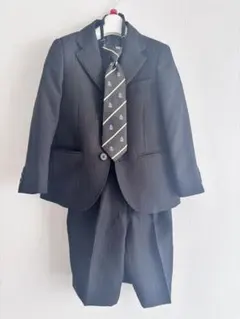 子供スーツ　110サイズ　3点セット　ジャケット　パンツ　ネクタイ　卒業入学式