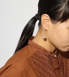 フィリップ オーディベール　 シルバーボールピアス