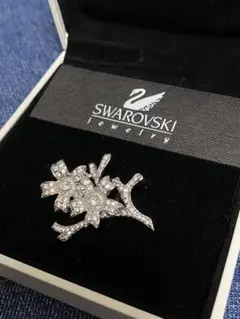 希少品 スワロフスキー Swarovskiブローチ 豹 超特選 スワロフスキークリスタル ジャガー ブローチ od019 送料
