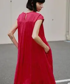 ヌキテパ コットンボイル シャーリング スリーブレスドレス M レッド