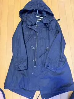 ネイビー フード付き マウンテンパーカー