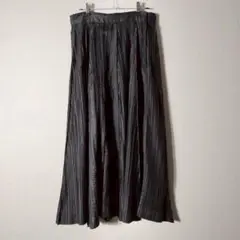 プリーツプリーズ　イッセイミヤケ　ロングスカート　黒 新品 イッセイミヤケ Issey Miyake プリーツプリーズ スカート黒