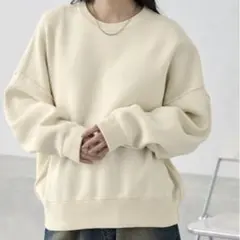 新品未使用　ウォッシャブルスウェットライクビッグニット　アイボリー