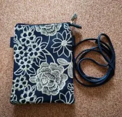 Item thumbnail for item c87cbe64-c3de-4534-8638-40f7cd310c75