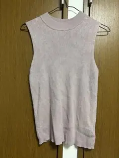 薄いピンク ノースリーブリブニット GRL