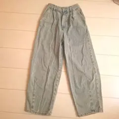 GU バレルレッグジーンズ S　140cm