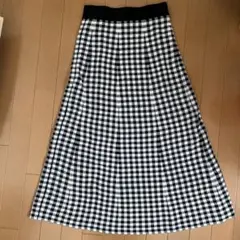 フレアスカート 黒と白のチェック