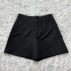 ♡定番人気‼︎♡ZARA ブラックショートパンツ　XS