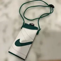 NIKE スマホ　ショルダーバッグ