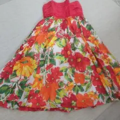 ZARA 赤のベアトップワンピース