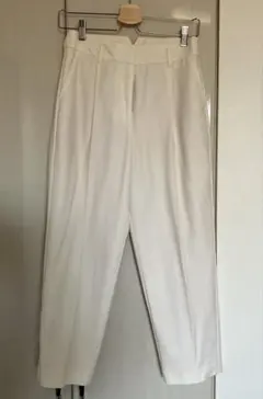 PLST ウォッシャブルサキソニーペグトップパンツ　ホワイト　Mサイズ